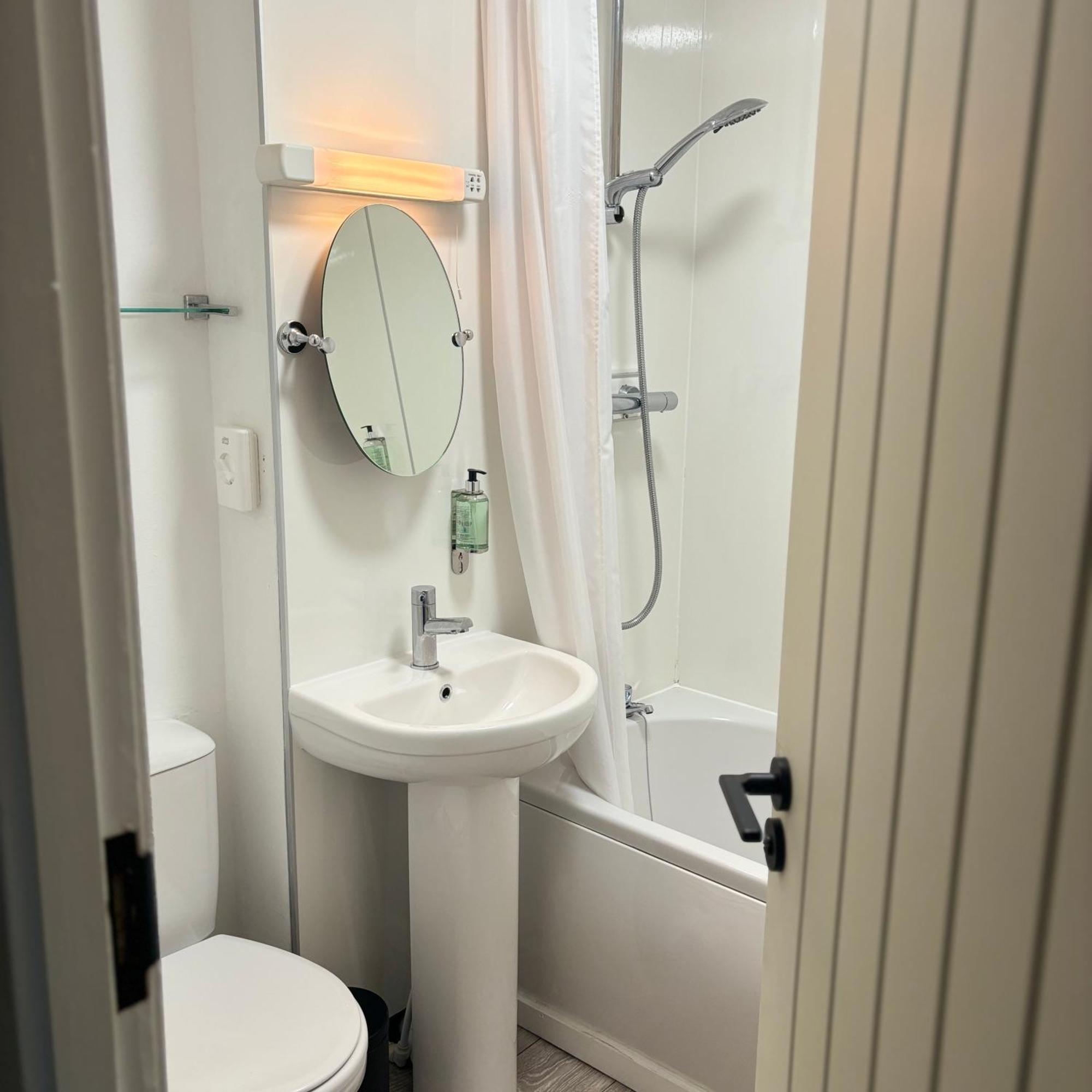 Lomond Hills Hotel & Health Club Freuchie Екстериор снимка